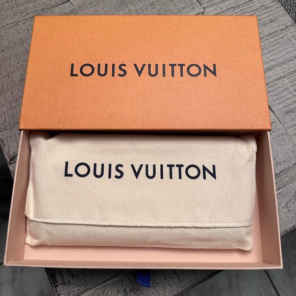 Louis Vuitton Clémence wallet - Picture 2 of 6